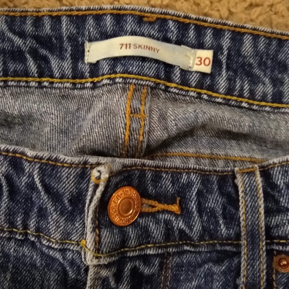Levi's 711 Skinny Women's - Picture 2 of 10